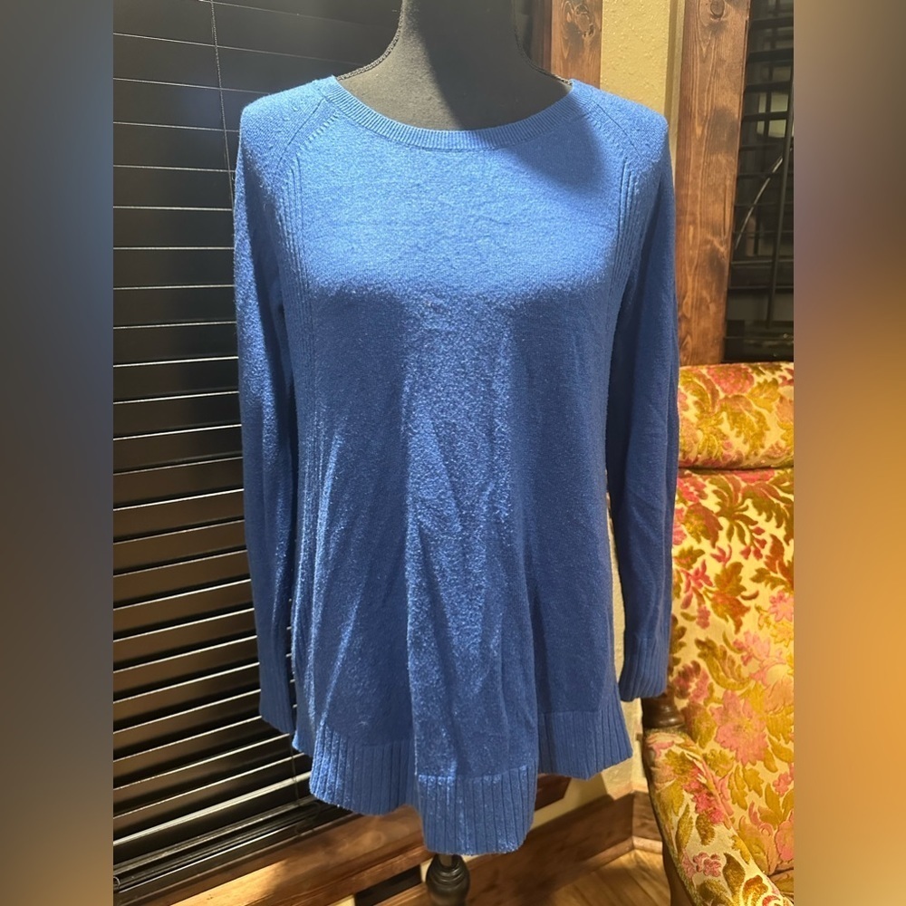 EUC “Ann Taylor Loft “  Royal blue super soft Sz Xs long sleeve